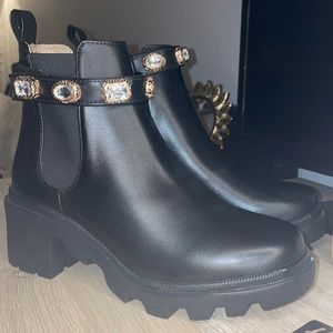 Steve madden booties